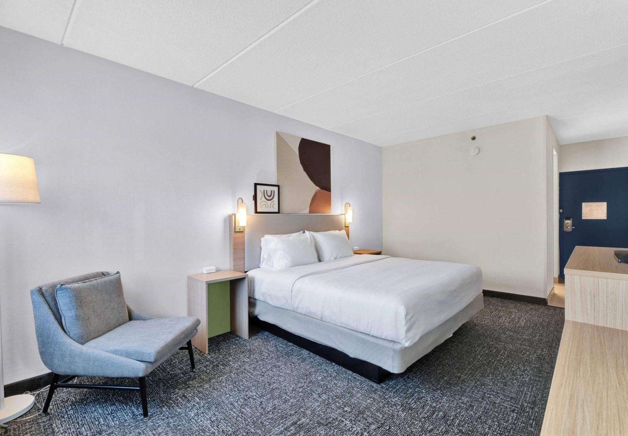 Spark By Hilton Plymouth Bagian luar foto