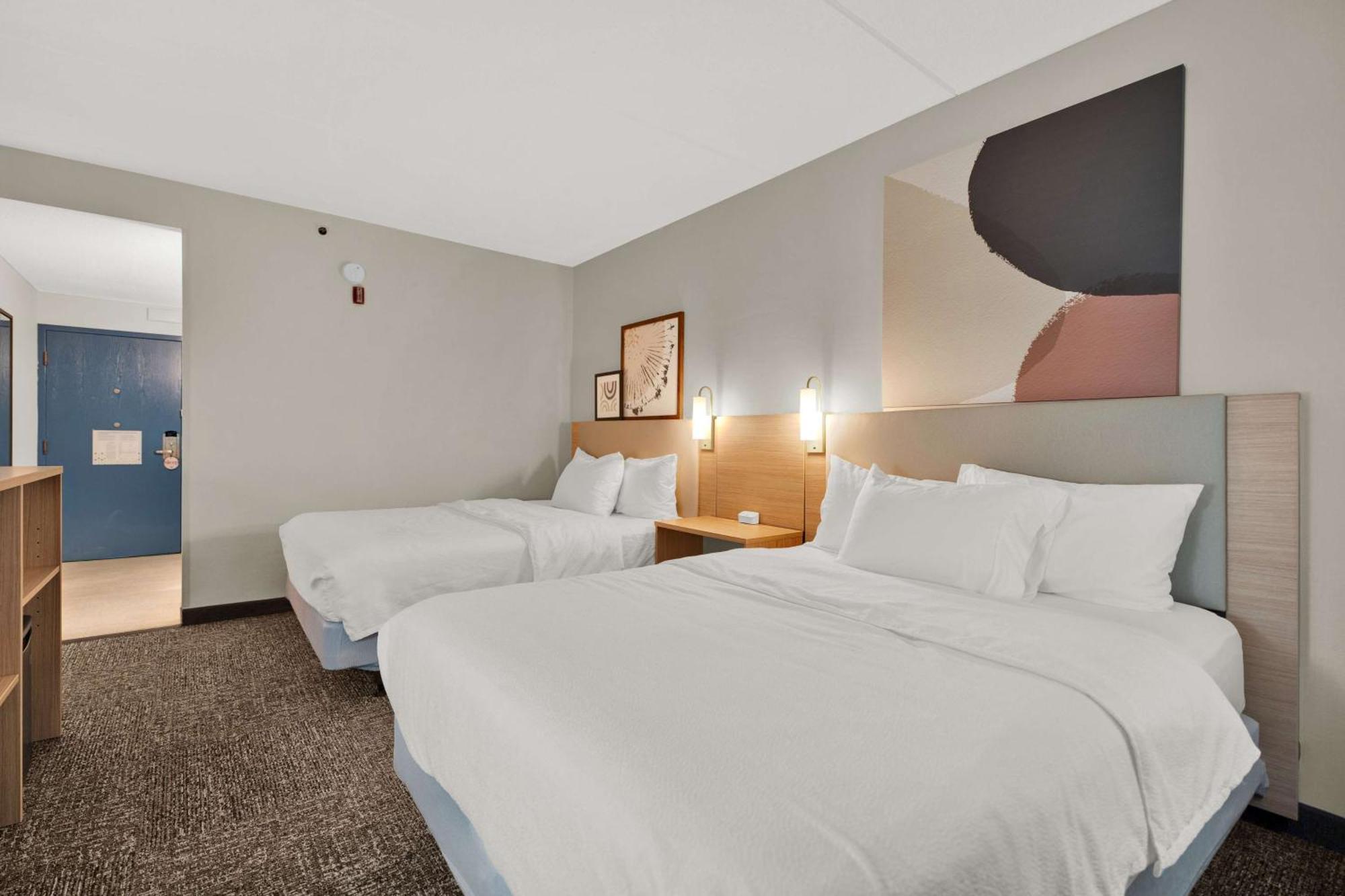Spark By Hilton Plymouth Bagian luar foto