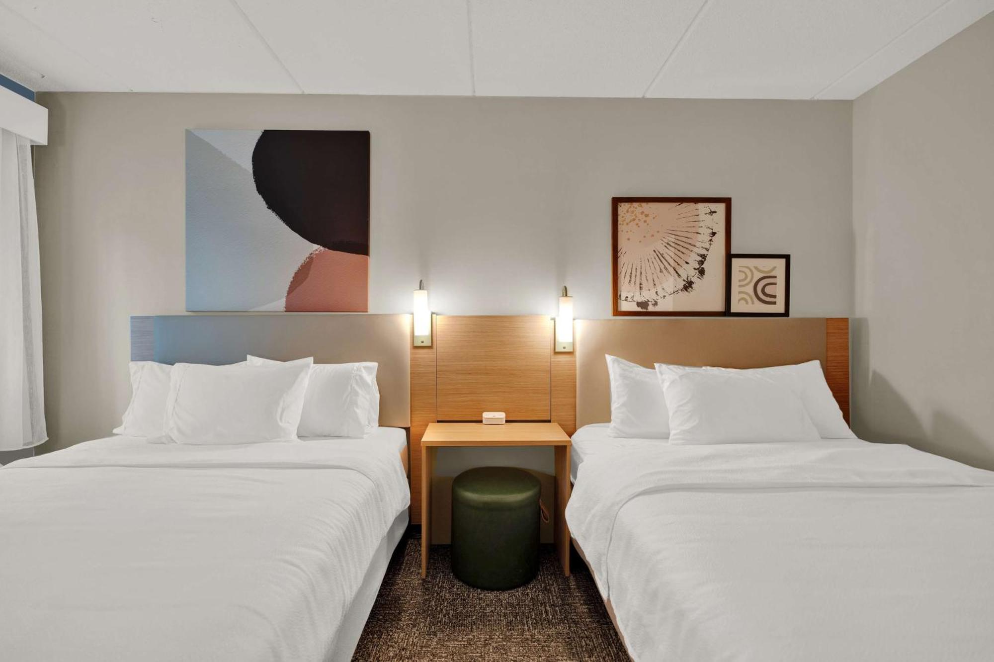 Spark By Hilton Plymouth Bagian luar foto