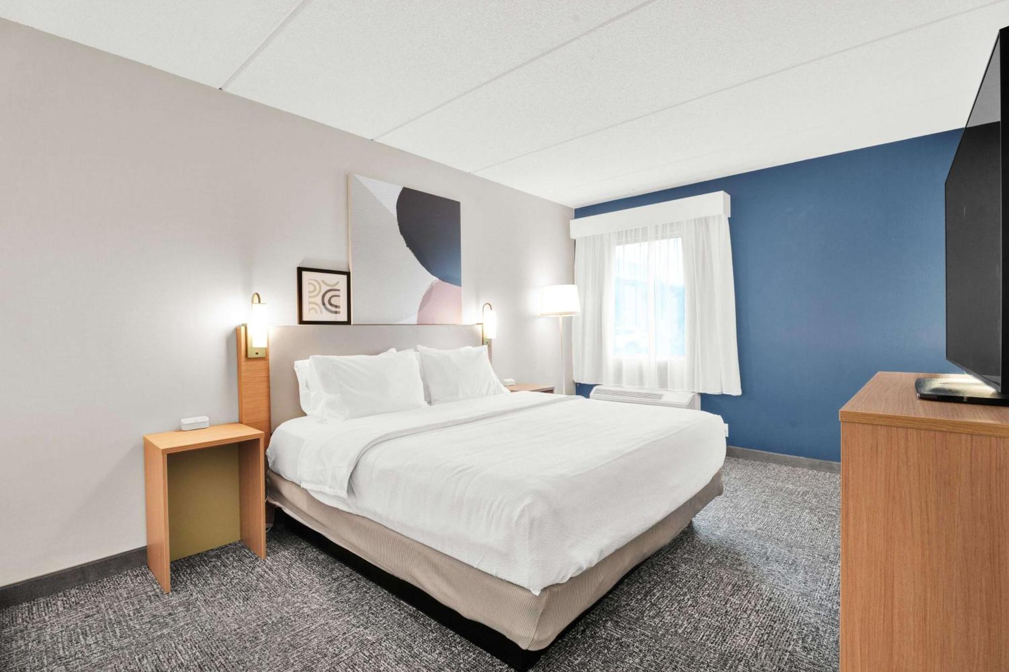 Spark By Hilton Plymouth Bagian luar foto