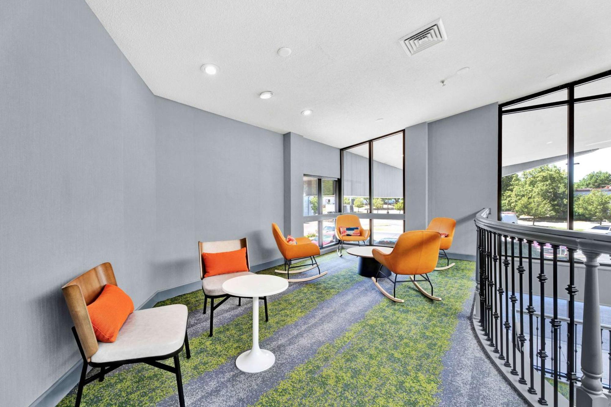 Spark By Hilton Plymouth Bagian luar foto
