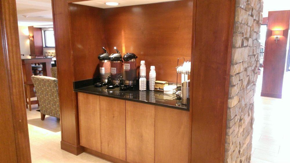 Spark By Hilton Plymouth Bagian luar foto