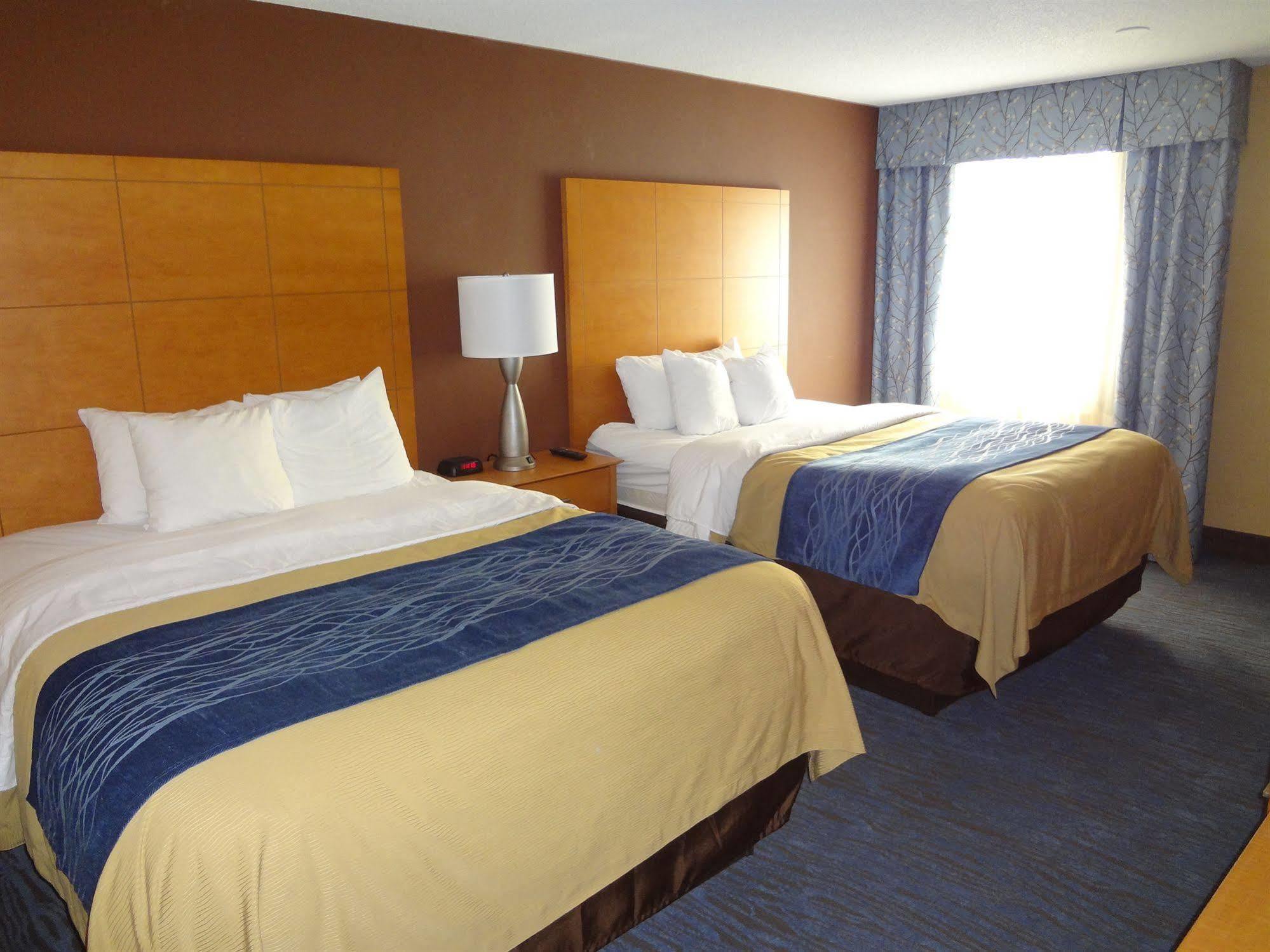 Spark By Hilton Plymouth Bagian luar foto