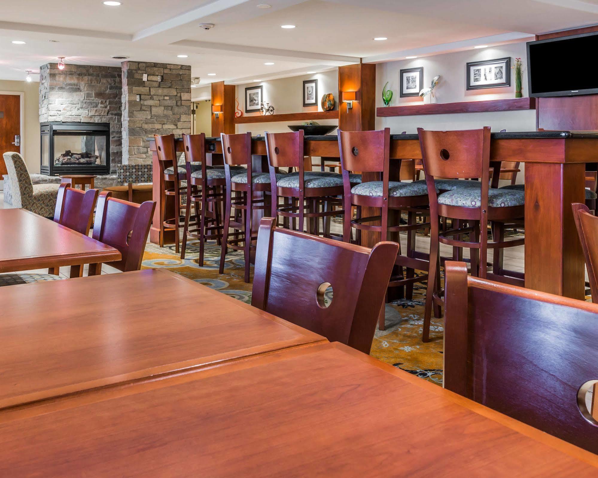 Spark By Hilton Plymouth Bagian luar foto