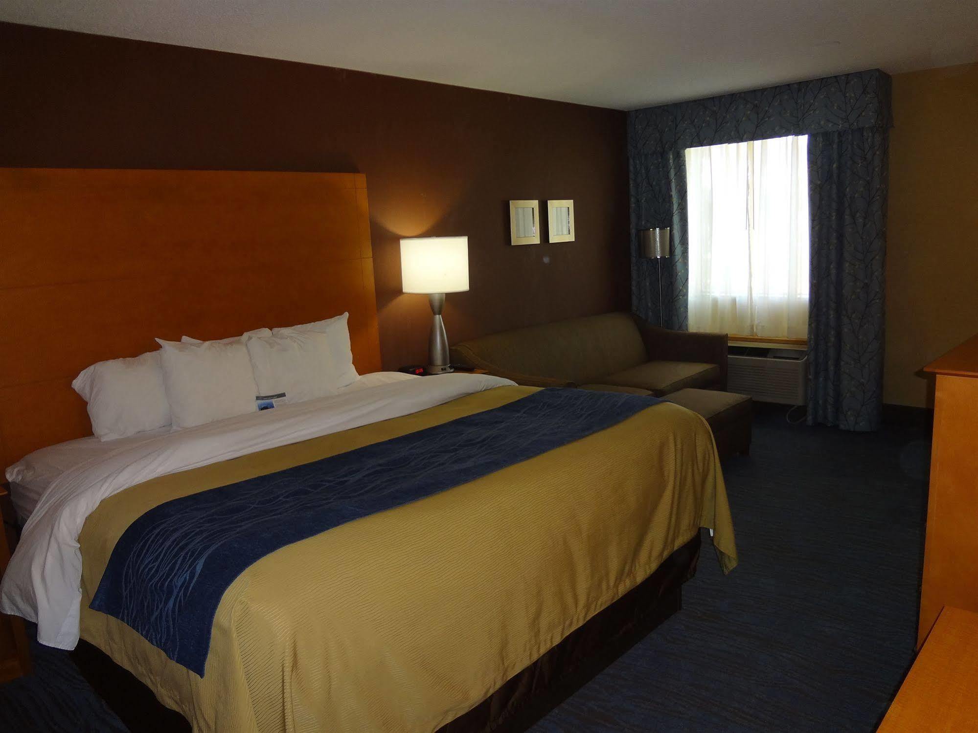 Spark By Hilton Plymouth Bagian luar foto